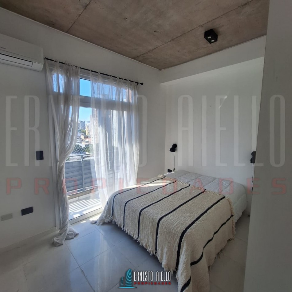 VENTA DEPARTAMENTO AMOBLADO DOS AMBIENTES CON BALCON EN QUILMES CENTRO.