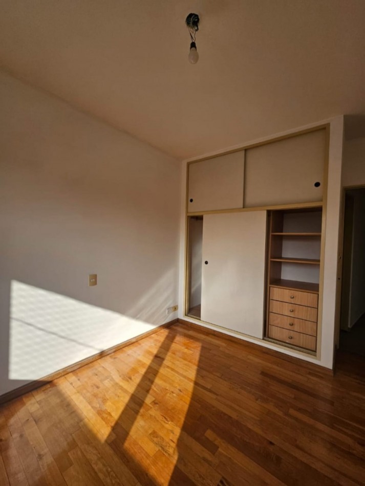 ALQUILER DEPARTAMENTO TRES AMBIENTES CON COCHERA OPCIONAL EN QUILMES CENTRO