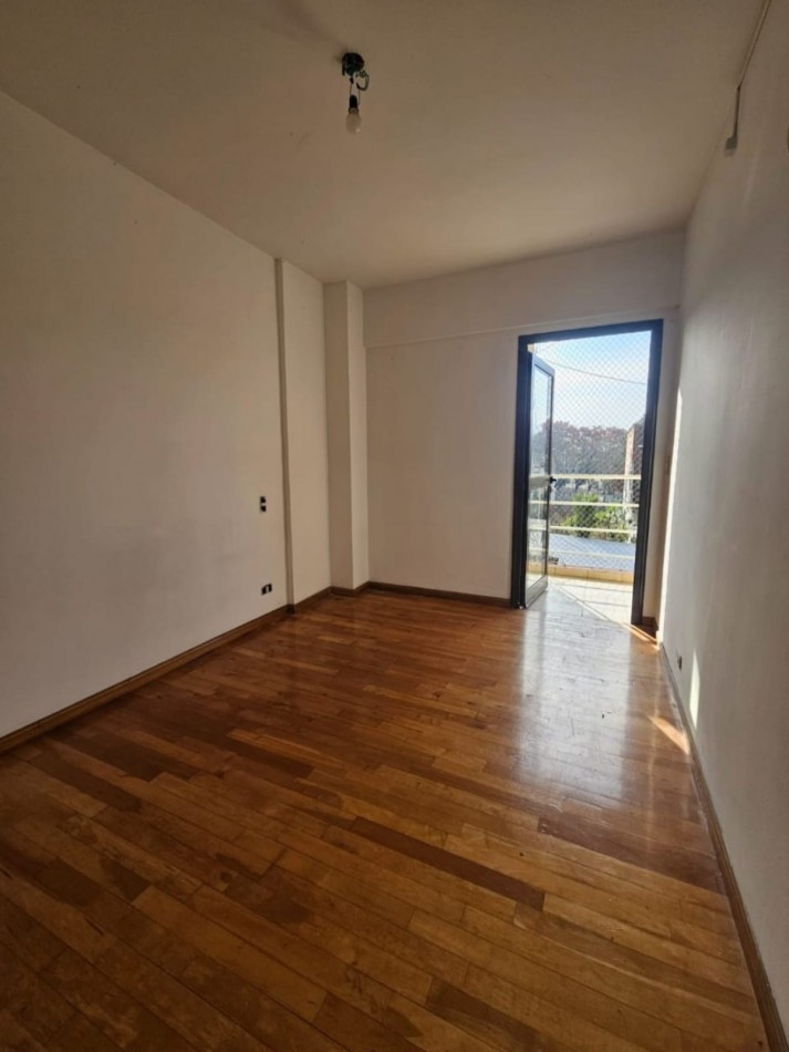 ALQUILER DEPARTAMENTO TRES AMBIENTES CON COCHERA OPCIONAL EN QUILMES CENTRO