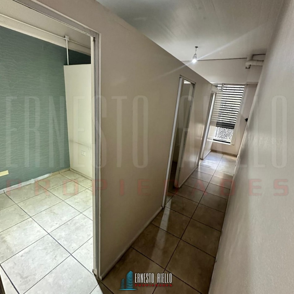 ALQUILER AMPLIO LOCAL CON TERRAZA EN QUILMES CENTRO 
