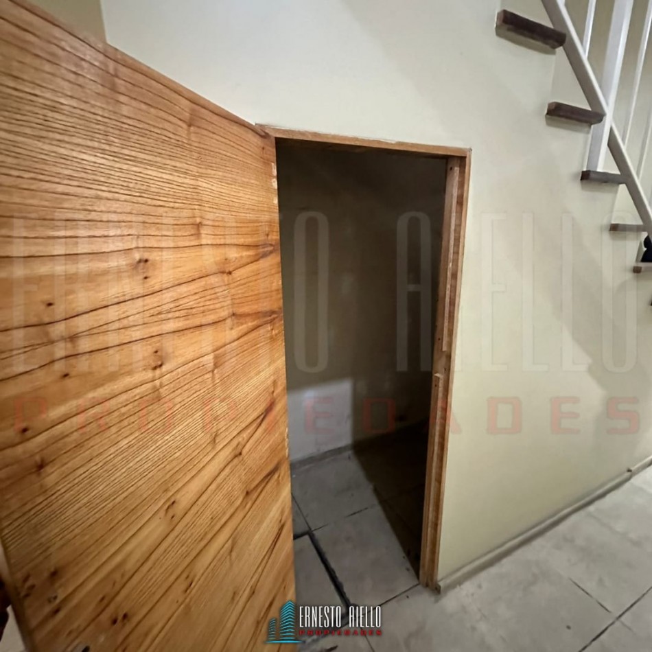 ALQUILER AMPLIO LOCAL CON TERRAZA EN QUILMES CENTRO 