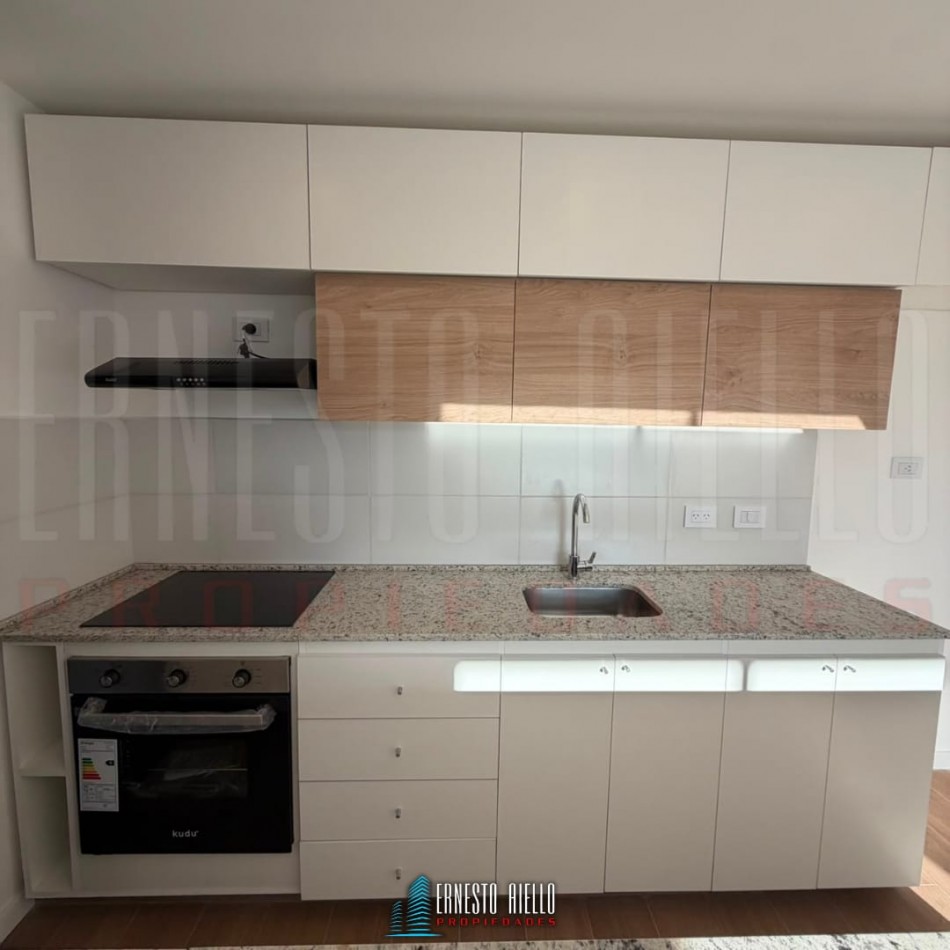 VENTA SEMIPISO 3 AMBIENTES A ESTRENAR CON COCHERA EN QUILMES CENTRO.