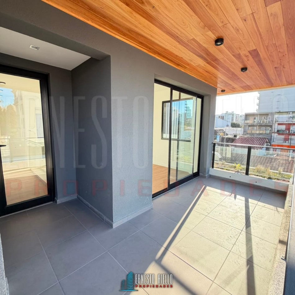 VENTA SEMIPISO 3 AMBIENTES A ESTRENAR CON COCHERA EN QUILMES CENTRO.