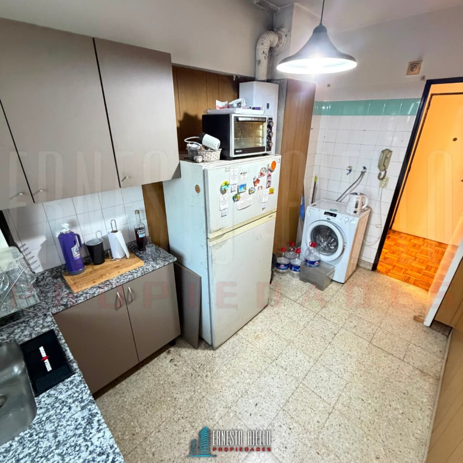 VENTA DEPARTAMENTO DE DOS AMBIENTES EN QUILMES CENTRO.
