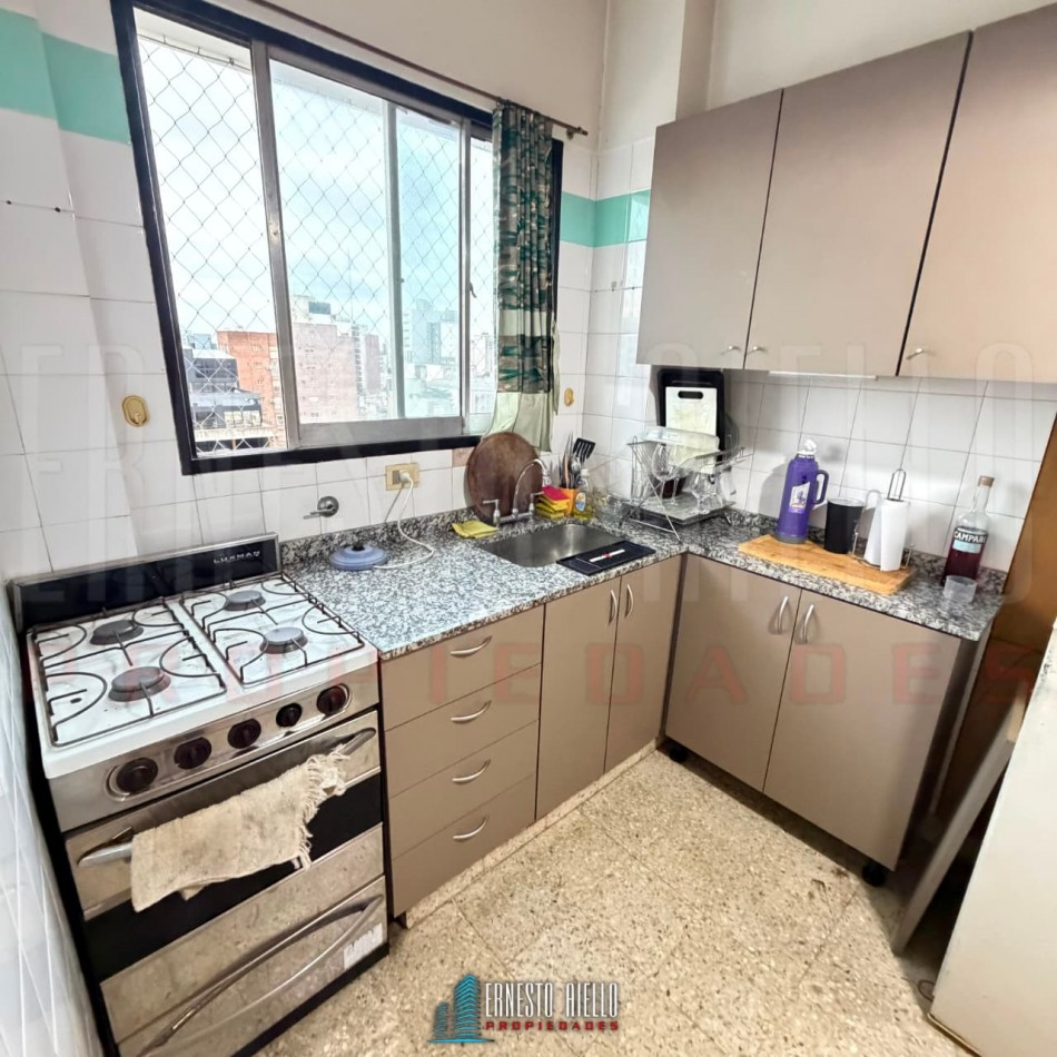 VENTA DEPARTAMENTO DE DOS AMBIENTES EN QUILMES CENTRO.