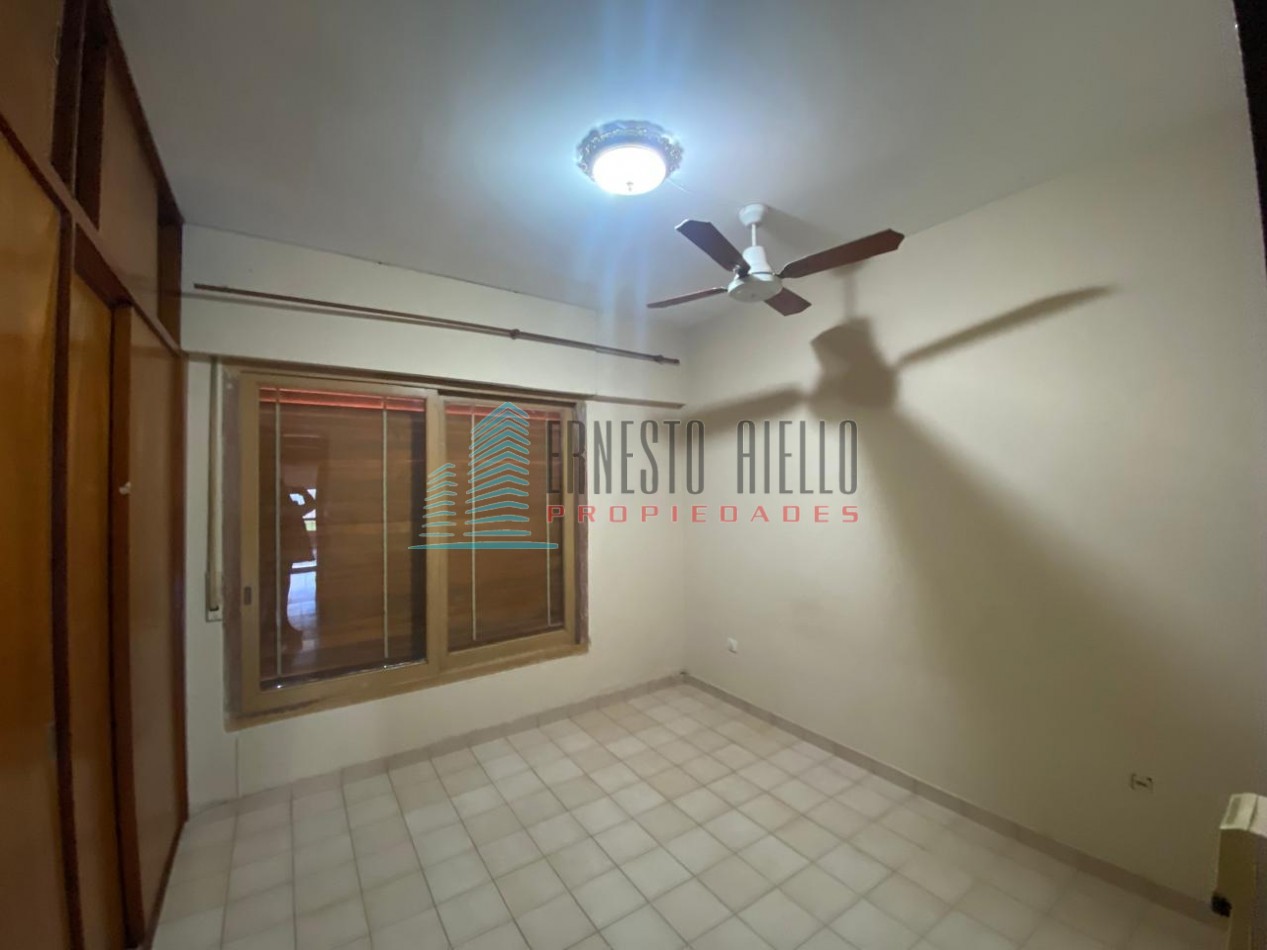 Venta Excelente Casa en Una Sola Planta con Piscina - Quilmes
