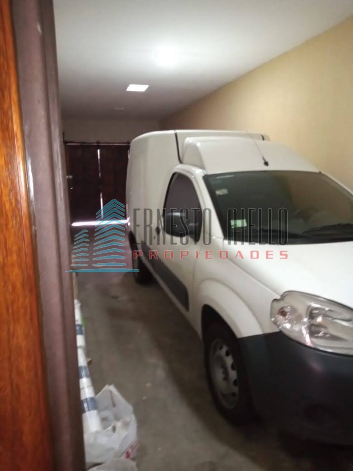 Venta Excelente Casa en Una Sola Planta con Piscina - Quilmes