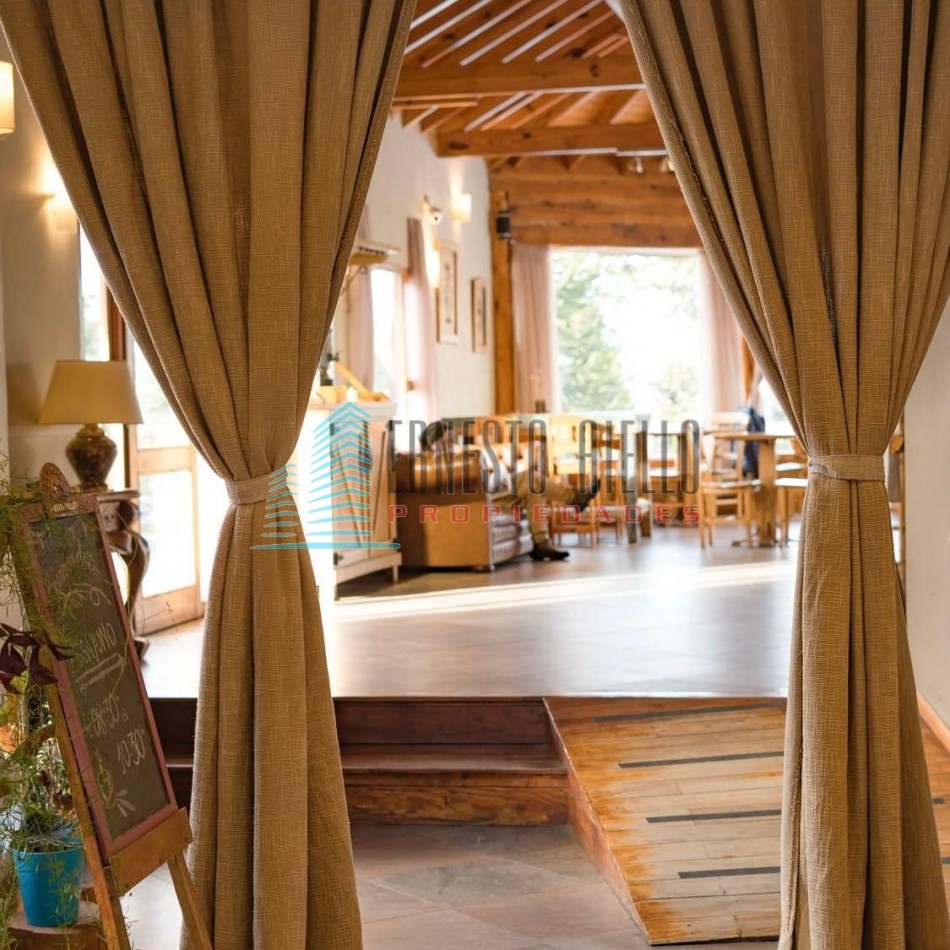 A. VENTA Espectacular Complejo de Hosteria y Cabañas en Venta en Villa Pehuenia, Provincia de Neuquen. NUEVO VALOR
