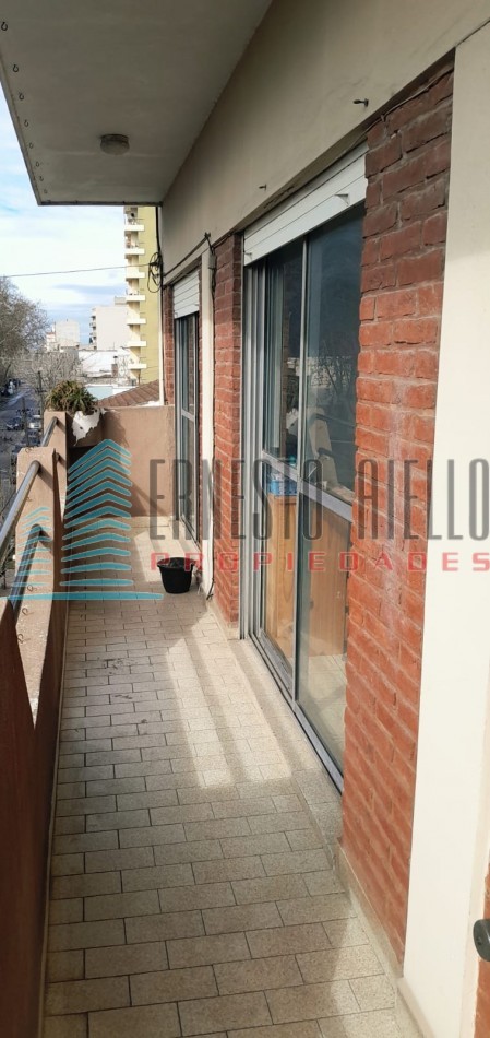 A. VENTA DEPARTAMENTO 4 AMBIENTES QUILMES 