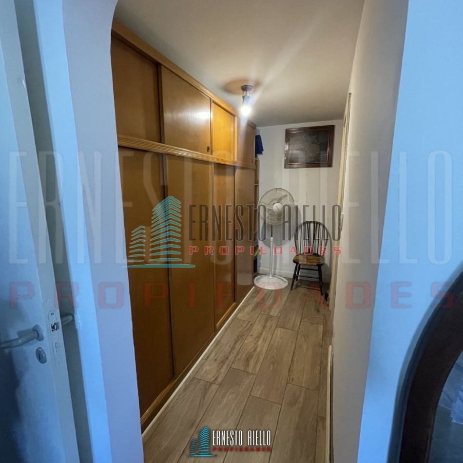 A. CASA DE 4 AMBIENTES CON QUINCHO, PATIO Y DOS DEPTOS DE 2 AMBIENTES EN EL MISMO LOTE EN VENTA