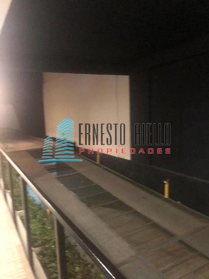VENTA HERMOSO DEPARTAMENTO 2 AMBIENTES CON COCHERA EN QUILMES CENTRO