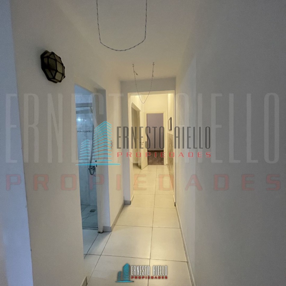 A. CASA DE 4 AMBIENTES CON QUINCHO, PATIO Y DOS DEPTOS DE 2 AMBIENTES EN EL MISMO LOTE EN VENTA