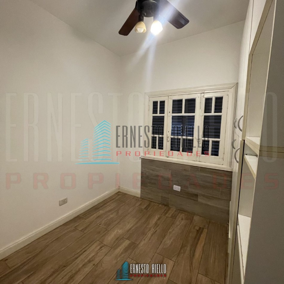 A. CASA DE 4 AMBIENTES CON QUINCHO, PATIO Y DOS DEPTOS DE 2 AMBIENTES EN EL MISMO LOTE EN VENTA
