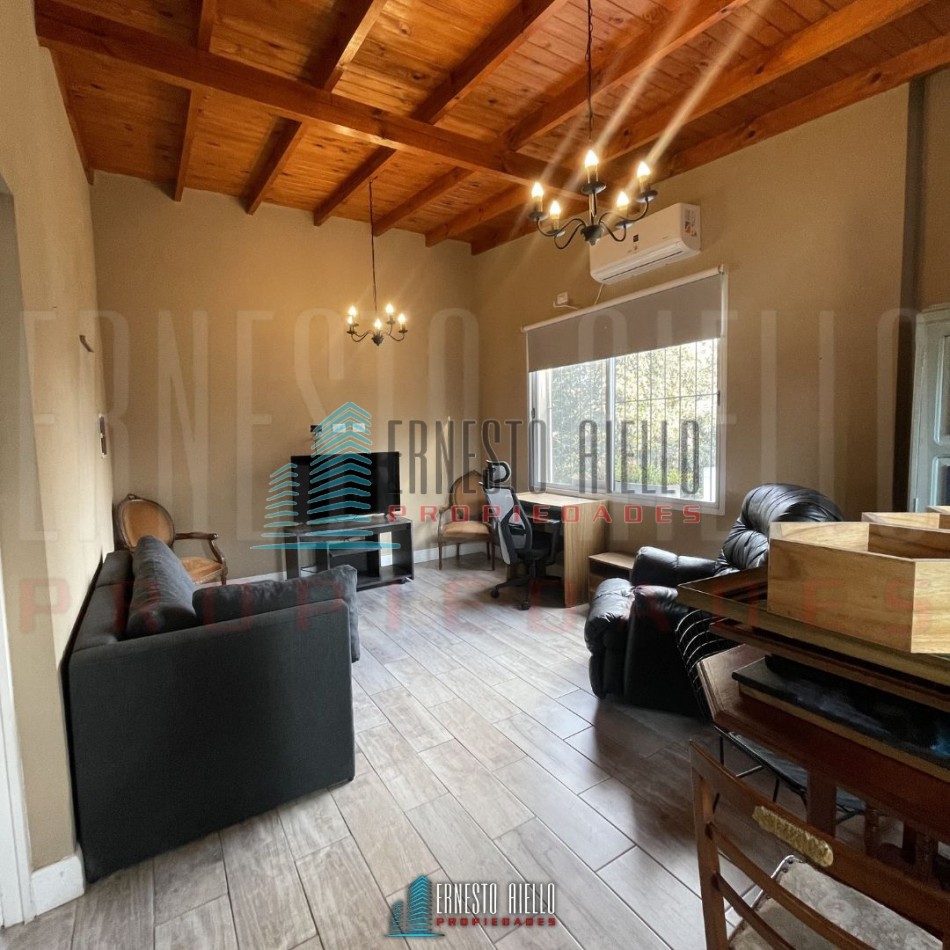 A. CASA DE 4 AMBIENTES CON QUINCHO, PATIO Y DOS DEPTOS DE 2 AMBIENTES EN EL MISMO LOTE EN VENTA