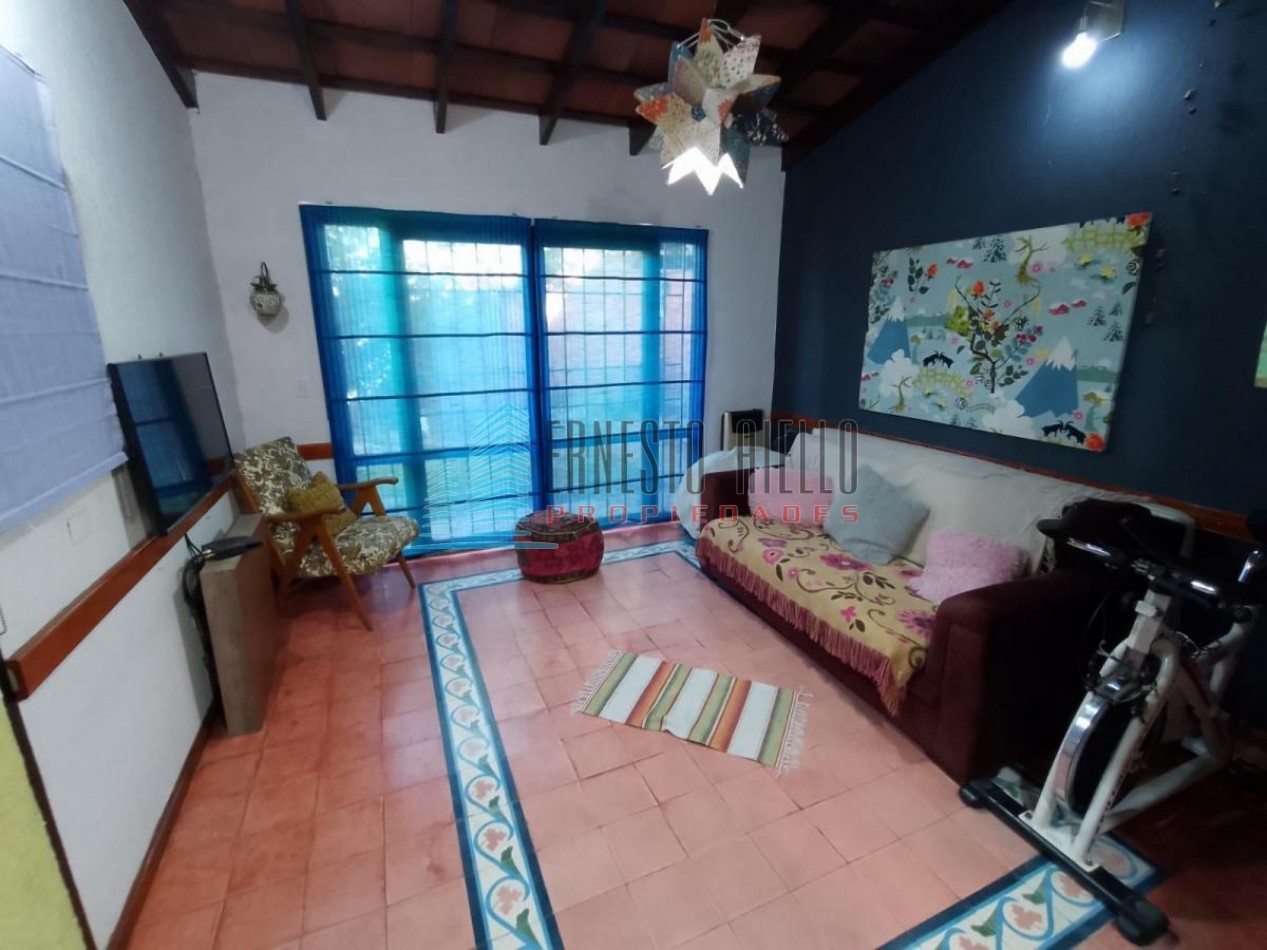 A. VENTA CASA Tres Ambientes - Apto Credito