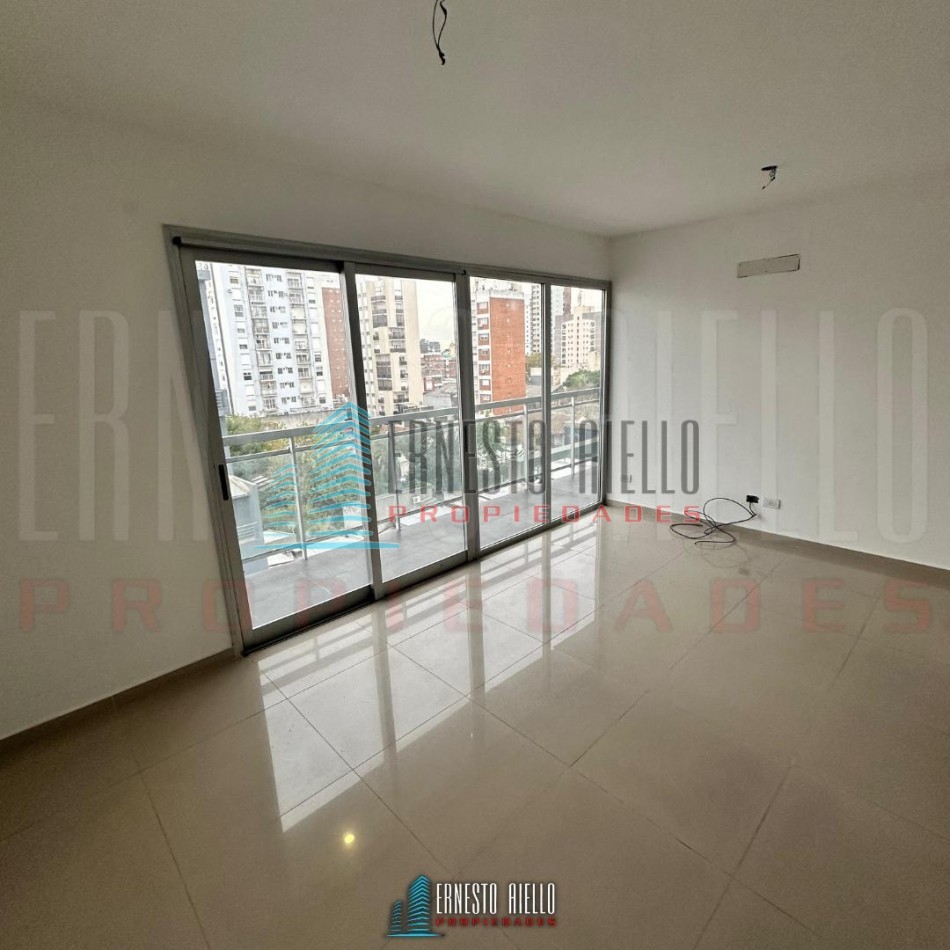 VENTA HERMOSO DEPARTAMENTO 2 AMBIENTES CON COCHERA EN QUILMES CENTRO