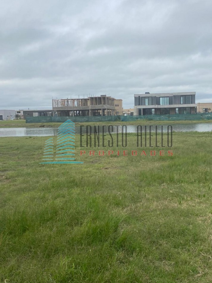 A. VENTA LOTE LA LAGUNA BARRIO MAGALLANES -  FINANCIADO!