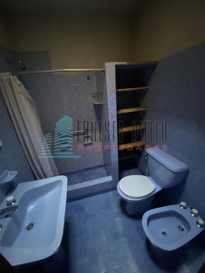 Venta Excelente Casa en Una Sola Planta con Piscina - Quilmes