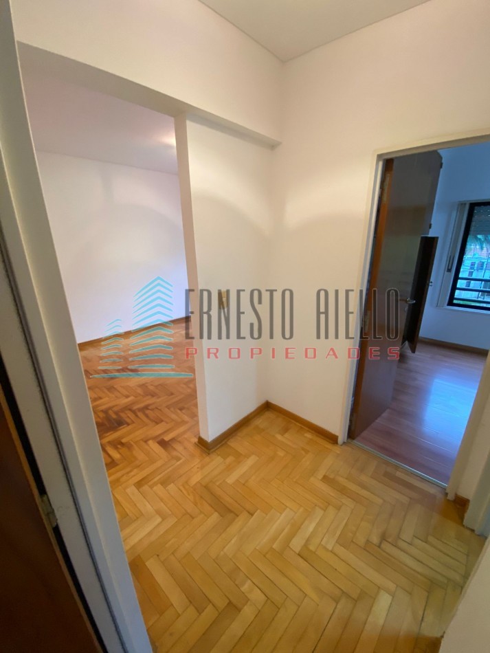 VENTA DEPARTAMENTO TRES AMBIENTES CON COCHERA EN TORRES DE GUIDO 