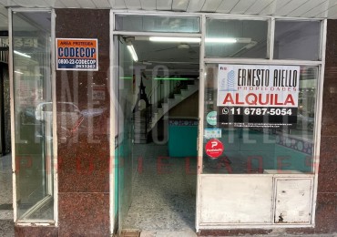 ALQUILER LOCAL COMERCIAL CALLE MORENO, QUILMES CENTRO.