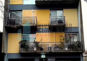 A. NUEVO VALOR! VENTA DEPARTAMENTO DOS AMBIENTES CON COCHERA