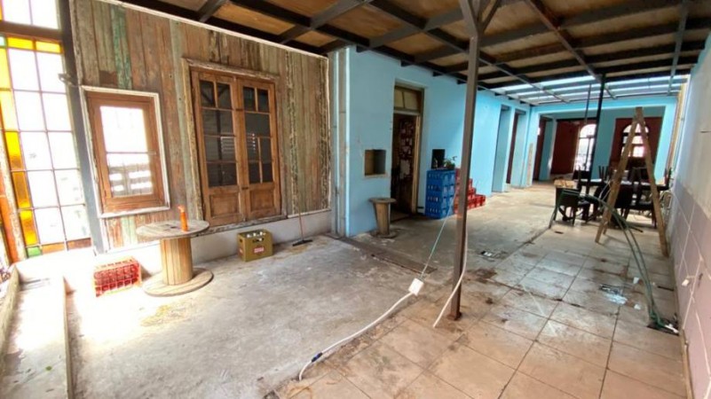 VENTA LOCAL COMERCIAL, BROWN N° 632, QUILMES CENTRO.