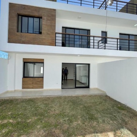 VENTA DPTO. 2 AMBIENTES CON PATIO A ESTRENAR!! QUILMES OESTE!!