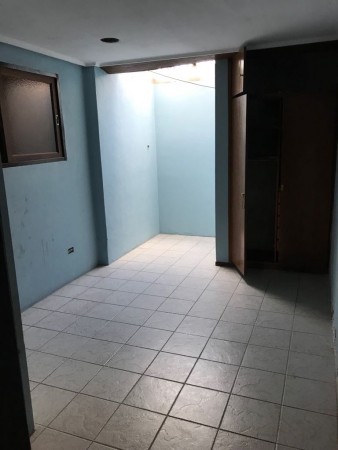 VENTA AMPLIO PH EN 3 PLANTAS. QUILMES.