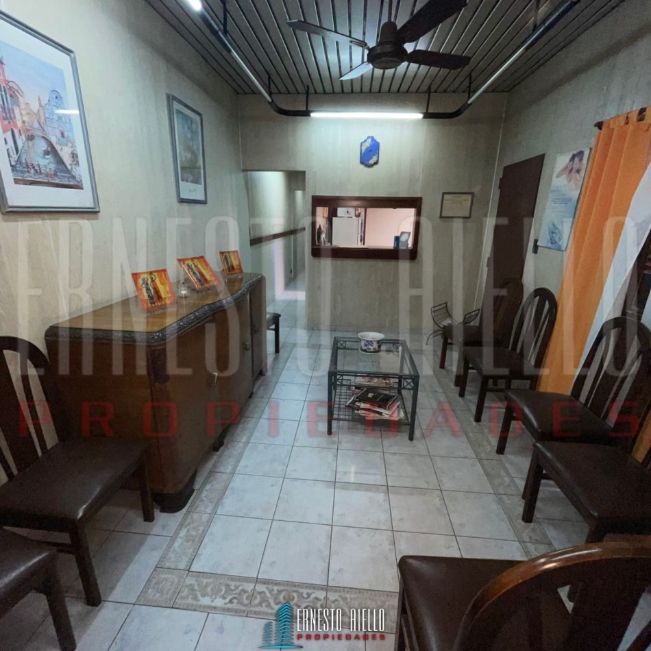 VENTA PH 5 AMBIENTES APTO USO PROFESIONAL A METROS DE AV. ANDRES BARANDA, QUILMES OESTE CENTRO.