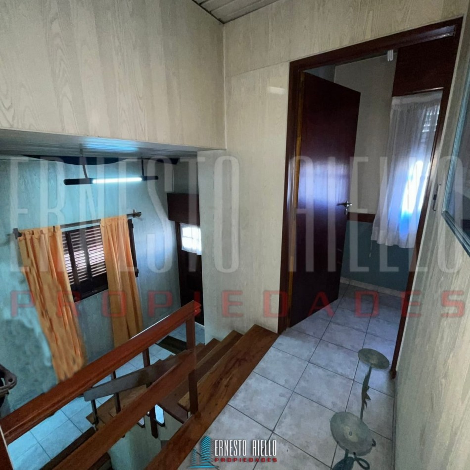 VENTA PH 5 AMBIENTES APTO USO PROFESIONAL A METROS DE AV. ANDRES BARANDA, QUILMES OESTE CENTRO.