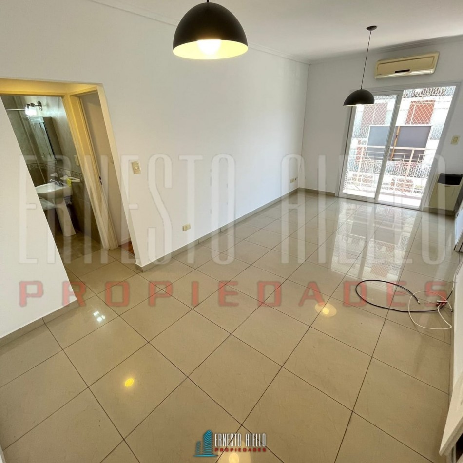 Alquiler hermoso departamento 2 ambientes, Quilmes Centro.