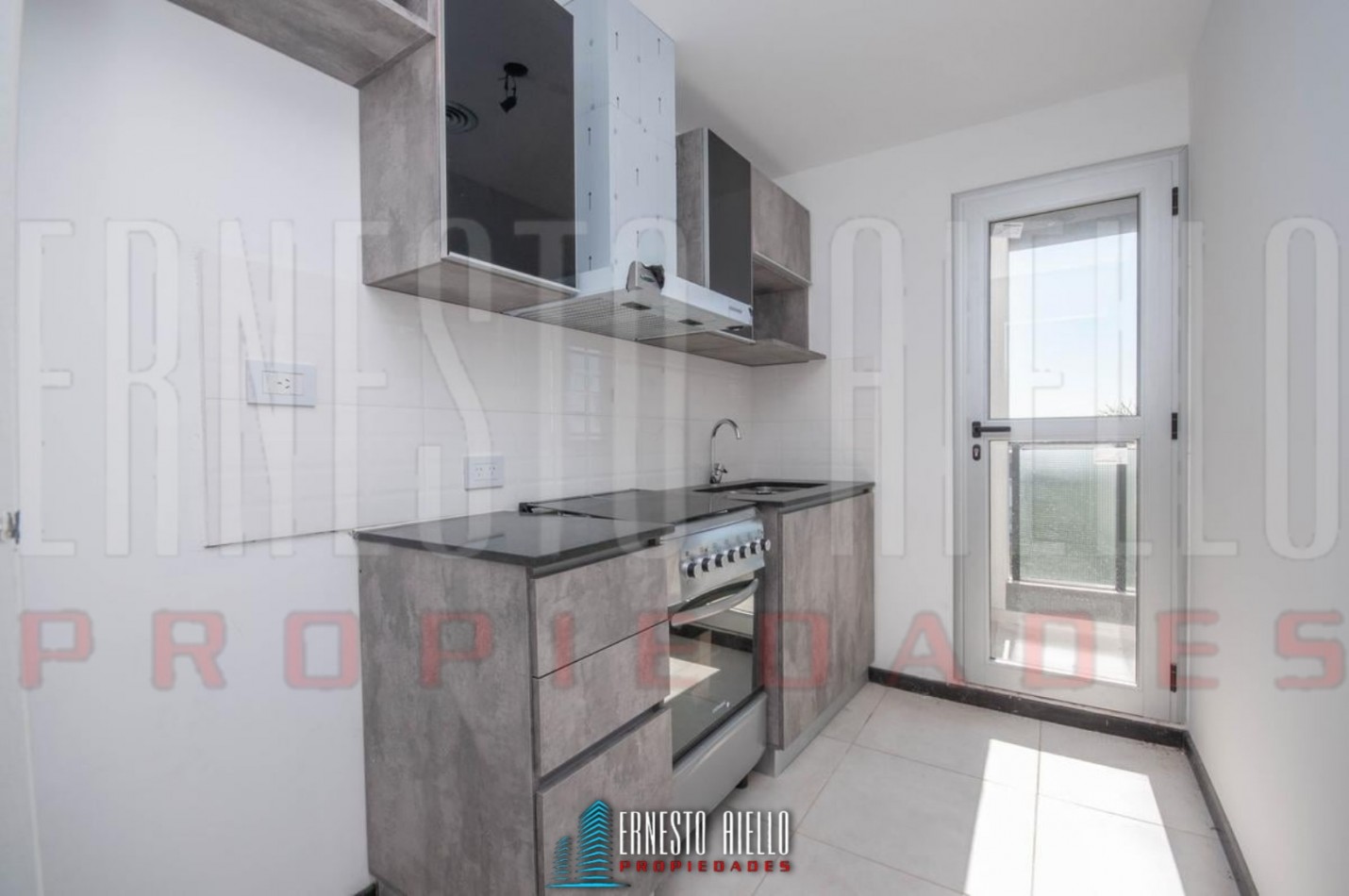VENTA DEPARTAMENTO 3 AMBIENTES CON COCHERA, DON BOSCO.