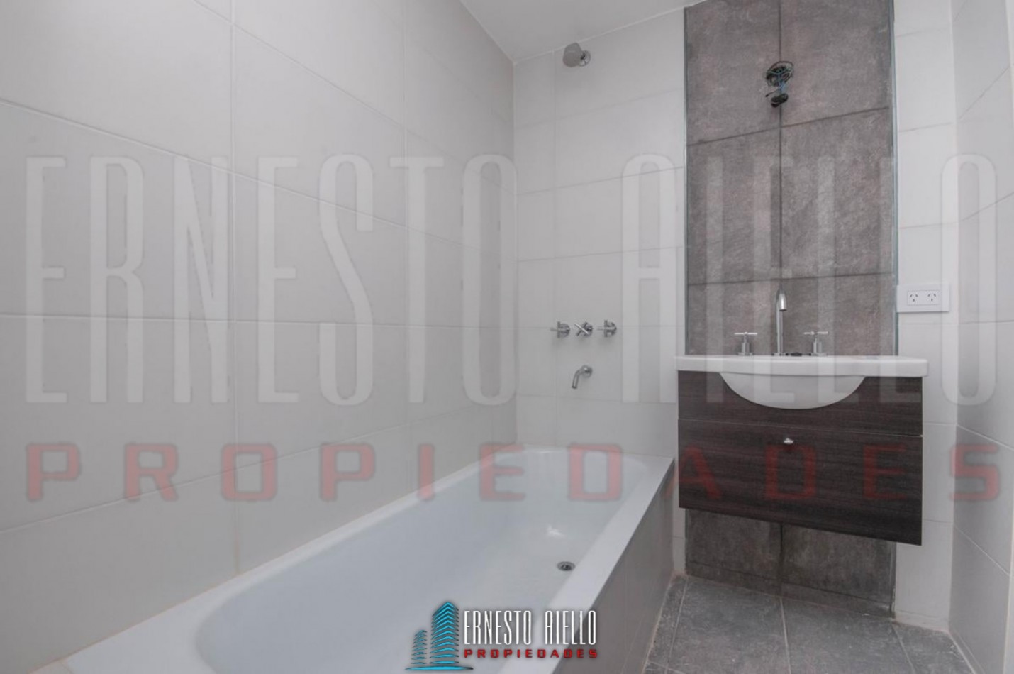 VENTA DEPARTAMENTO 3 AMBIENTES CON COCHERA, DON BOSCO.