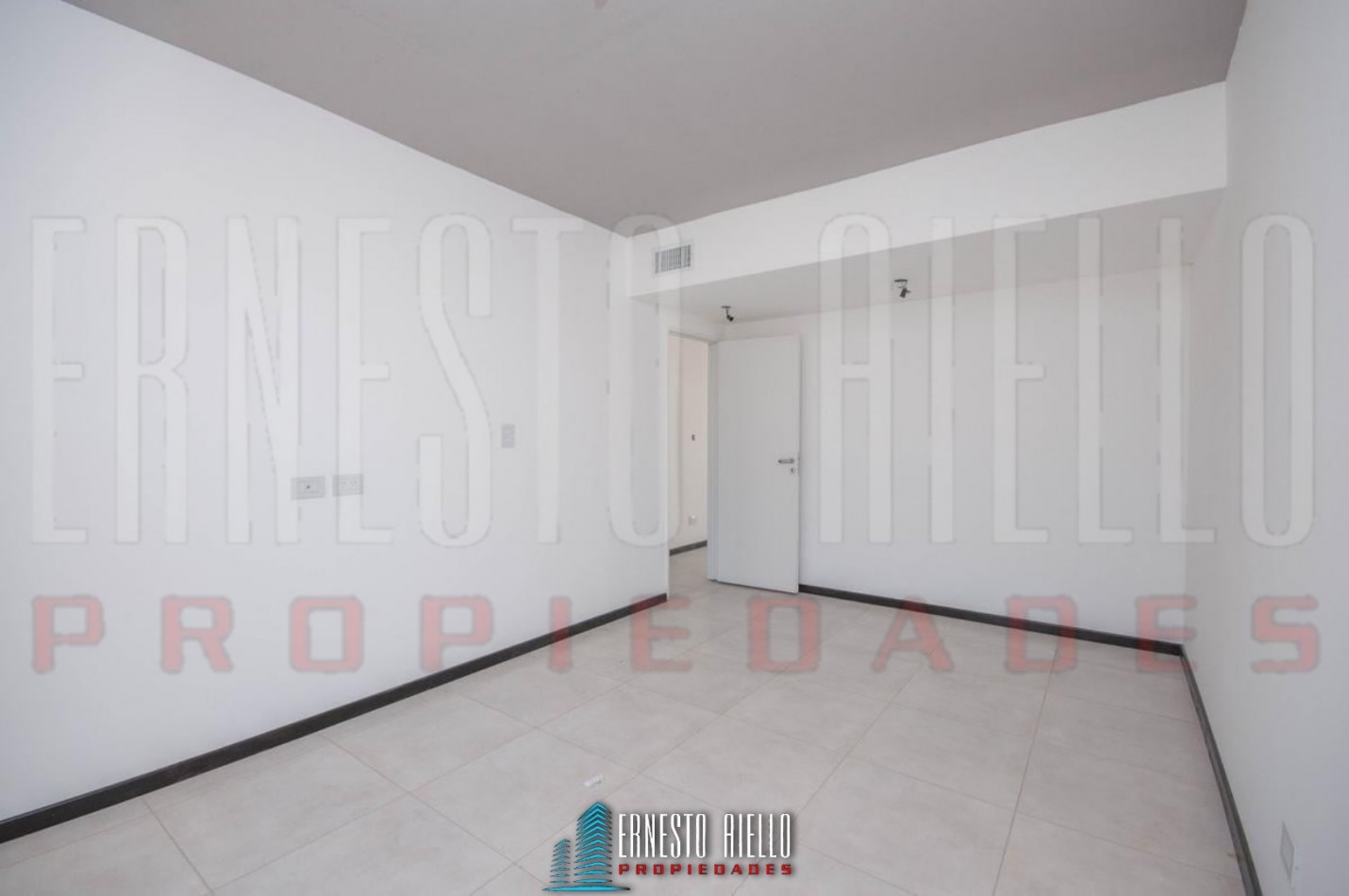 VENTA DEPARTAMENTO 3 AMBIENTES CON COCHERA, DON BOSCO.