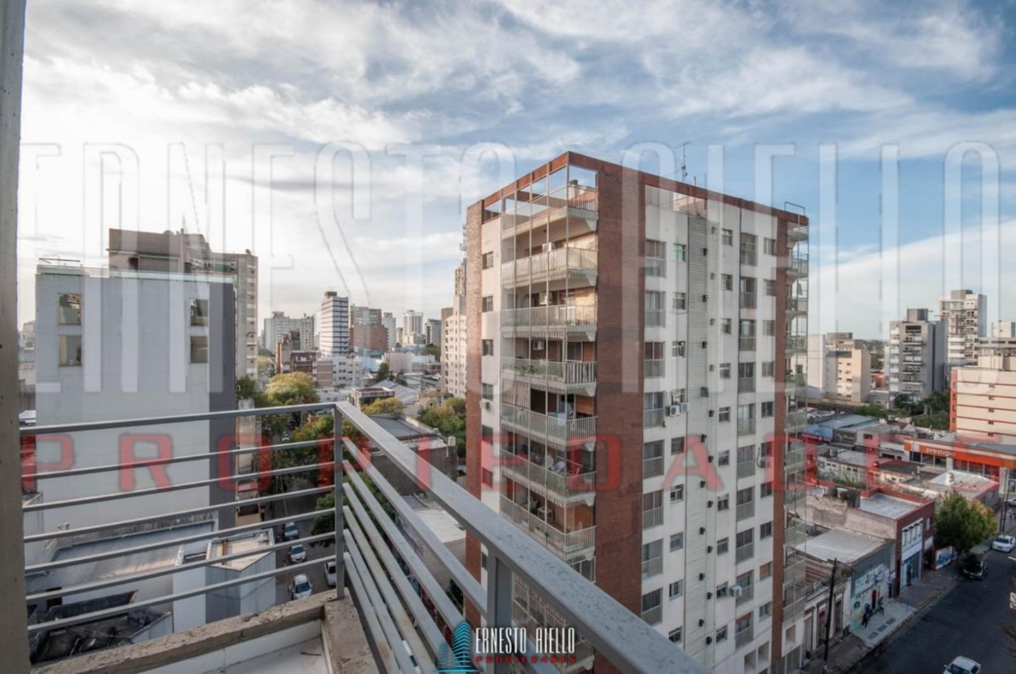 VENTA MONOAMBIENTE DIVISIBLE, QUILMES CENTRO.