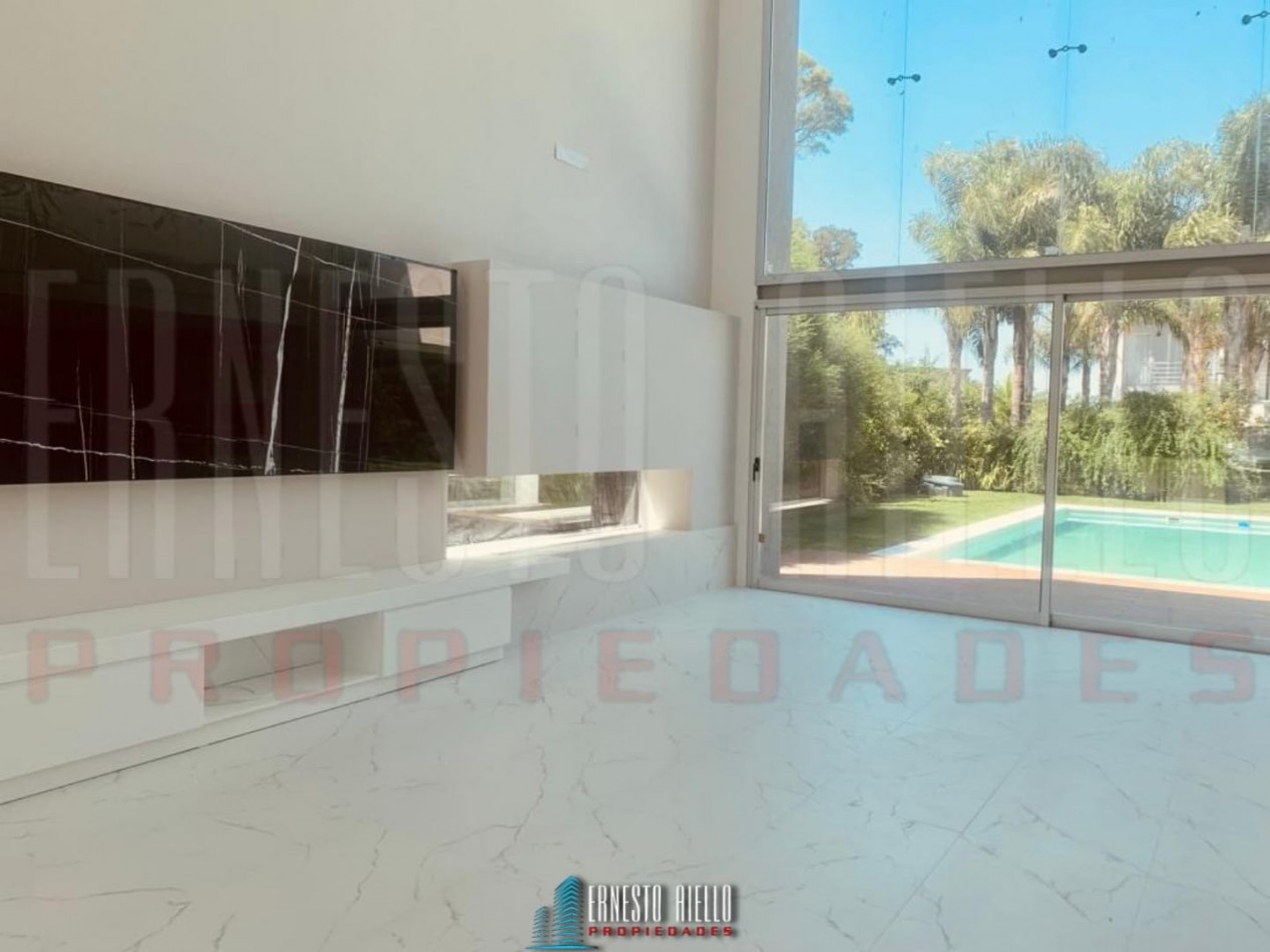 VENTA CASA 5 AMBIENTES EN BARRIO PRIVADO FINCAS DE IRAOLA II.