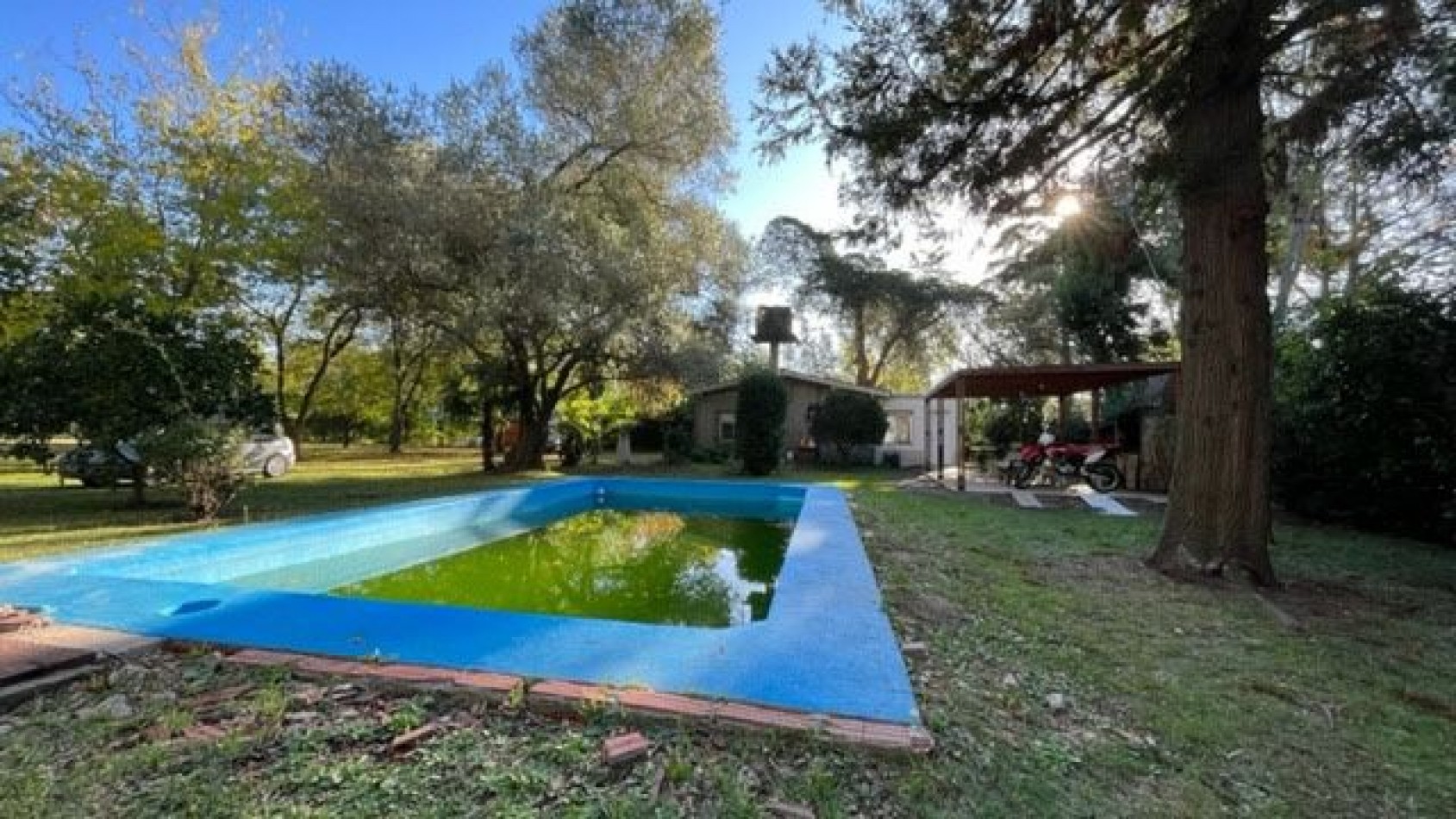 VENTA HERMOSA QUINTA DE 3 HECTAREAS CON AÑEJA ARBOLADA, PILETA Y PARRILLA.