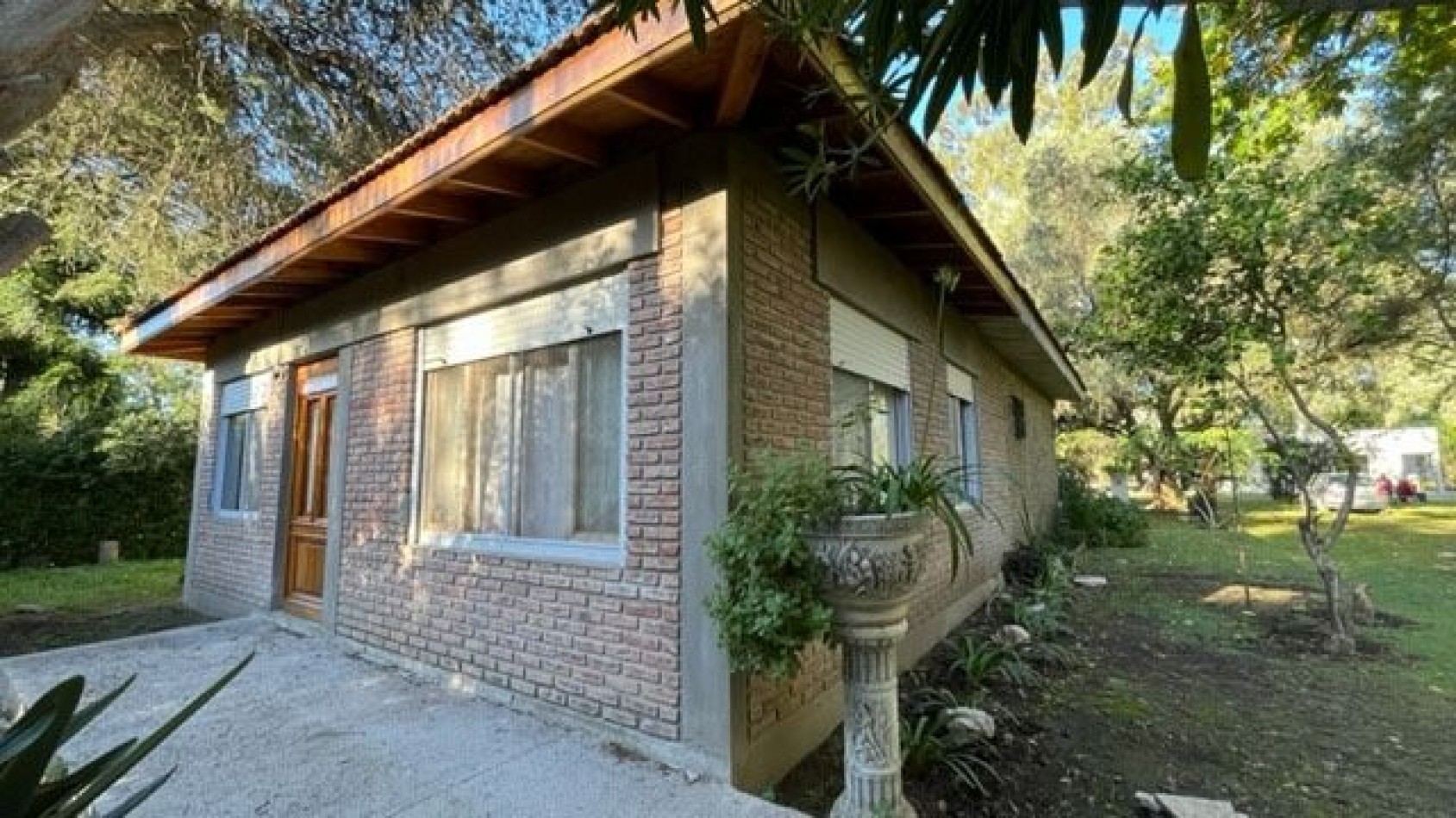 VENTA HERMOSA QUINTA DE 3 HECTAREAS CON AÑEJA ARBOLADA, PILETA Y PARRILLA.