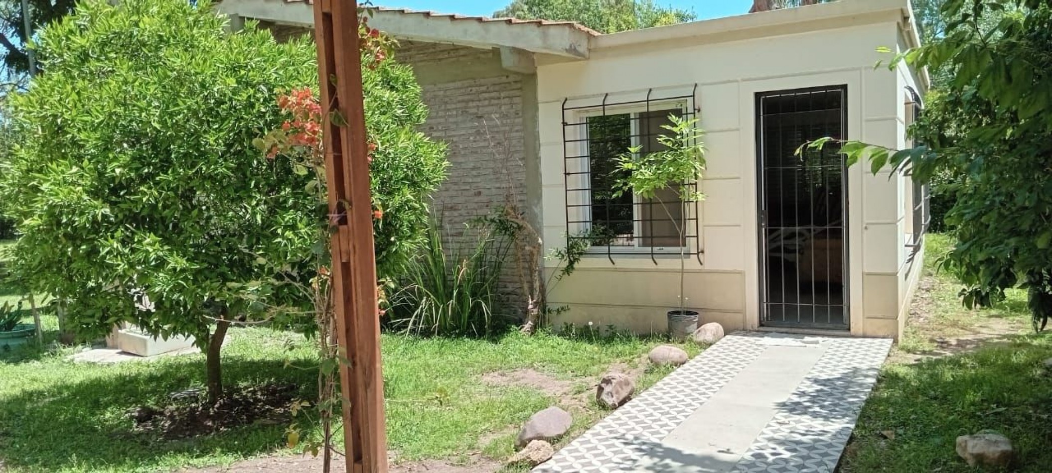 VENTA HERMOSA QUINTA DE 3 HECTAREAS CON AÑEJA ARBOLADA, PILETA Y PARRILLA.