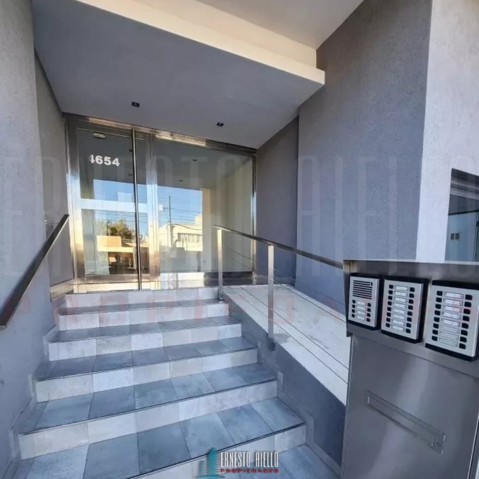 VENTA DEPARTAMENTO 3 AMBIENTES A ESTRENAR CON BALCON Y COCHERA, BERAZATEGUI CENTRO.