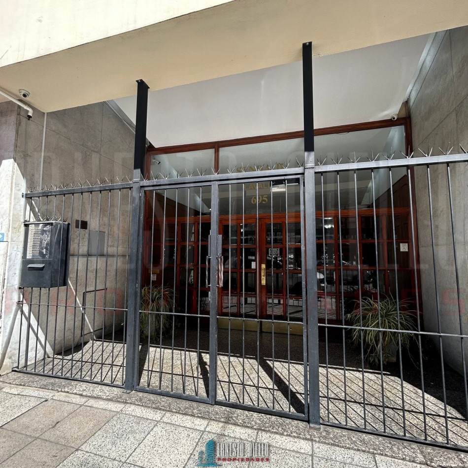 VENTA DEPARTAMENTO 2 AMBIENTES, QUILMES CENTRO.