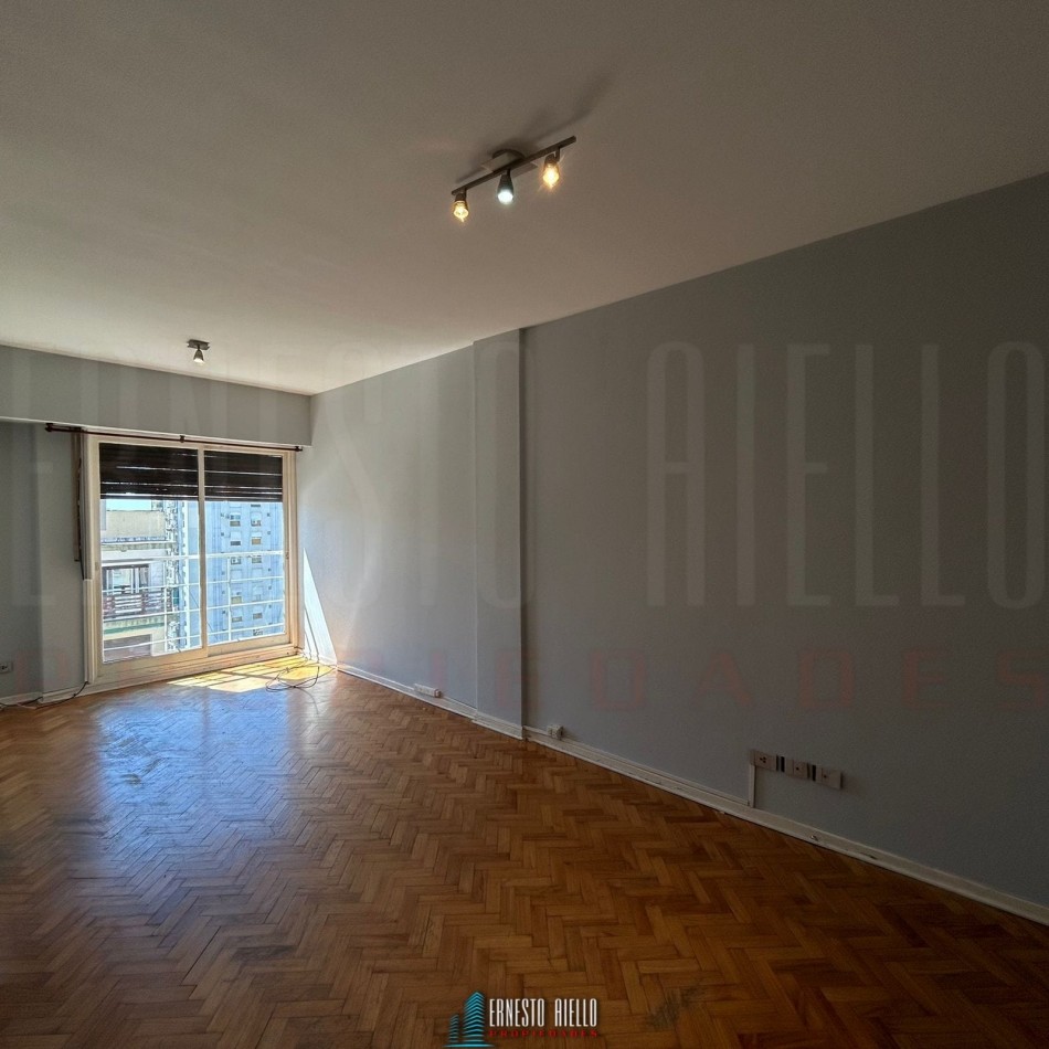 VENTA DEPARTAMENTO 2 AMBIENTES, QUILMES CENTRO.