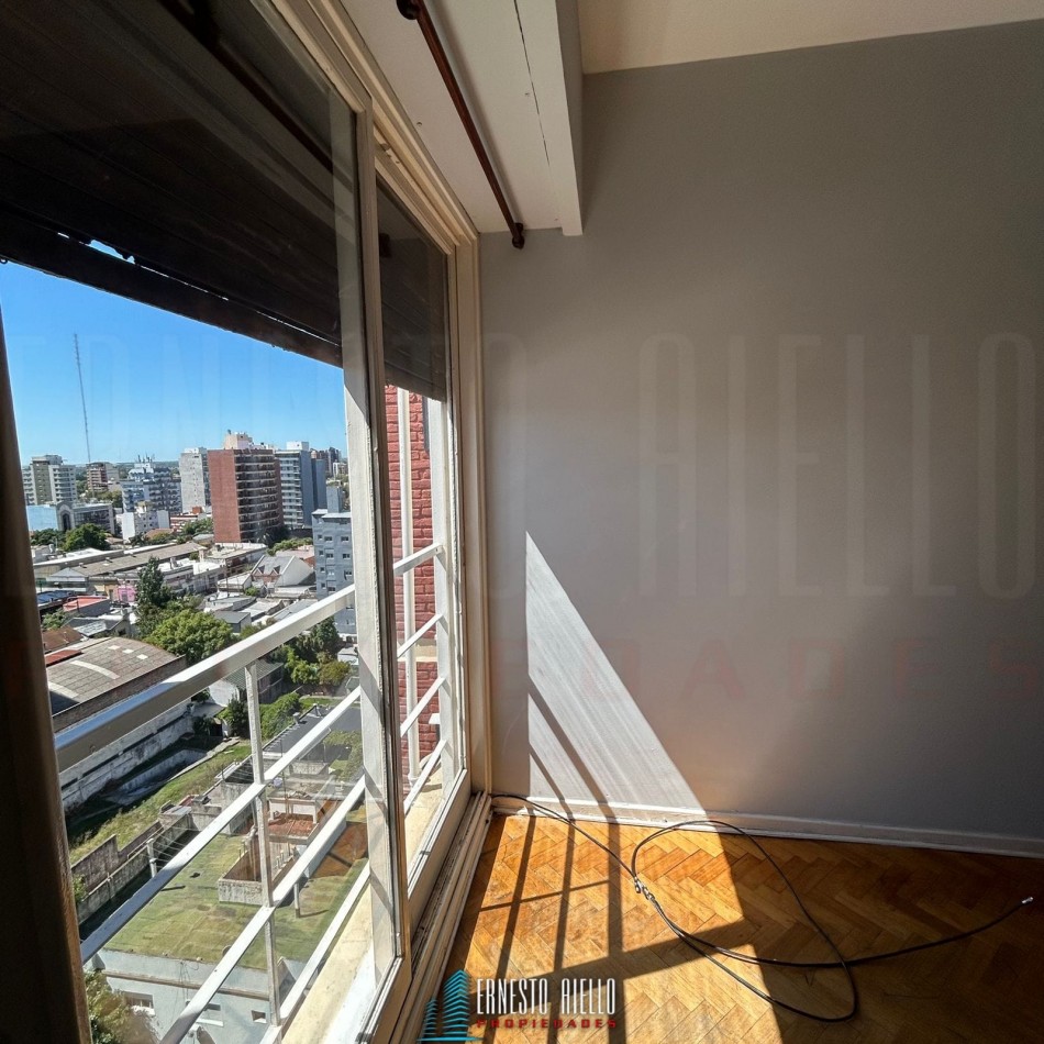 VENTA DEPARTAMENTO 2 AMBIENTES, QUILMES CENTRO.