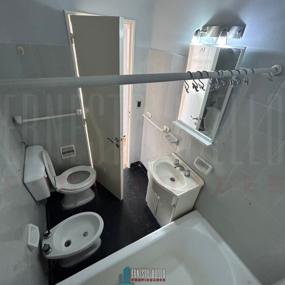 VENTA DEPARTAMENTO 2 AMBIENTES, QUILMES CENTRO.