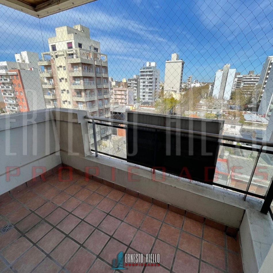 ALQUILER DPTO. 2 AMBIENTES CON COCHERA. "MACONDA V". QUILMES CENTRO