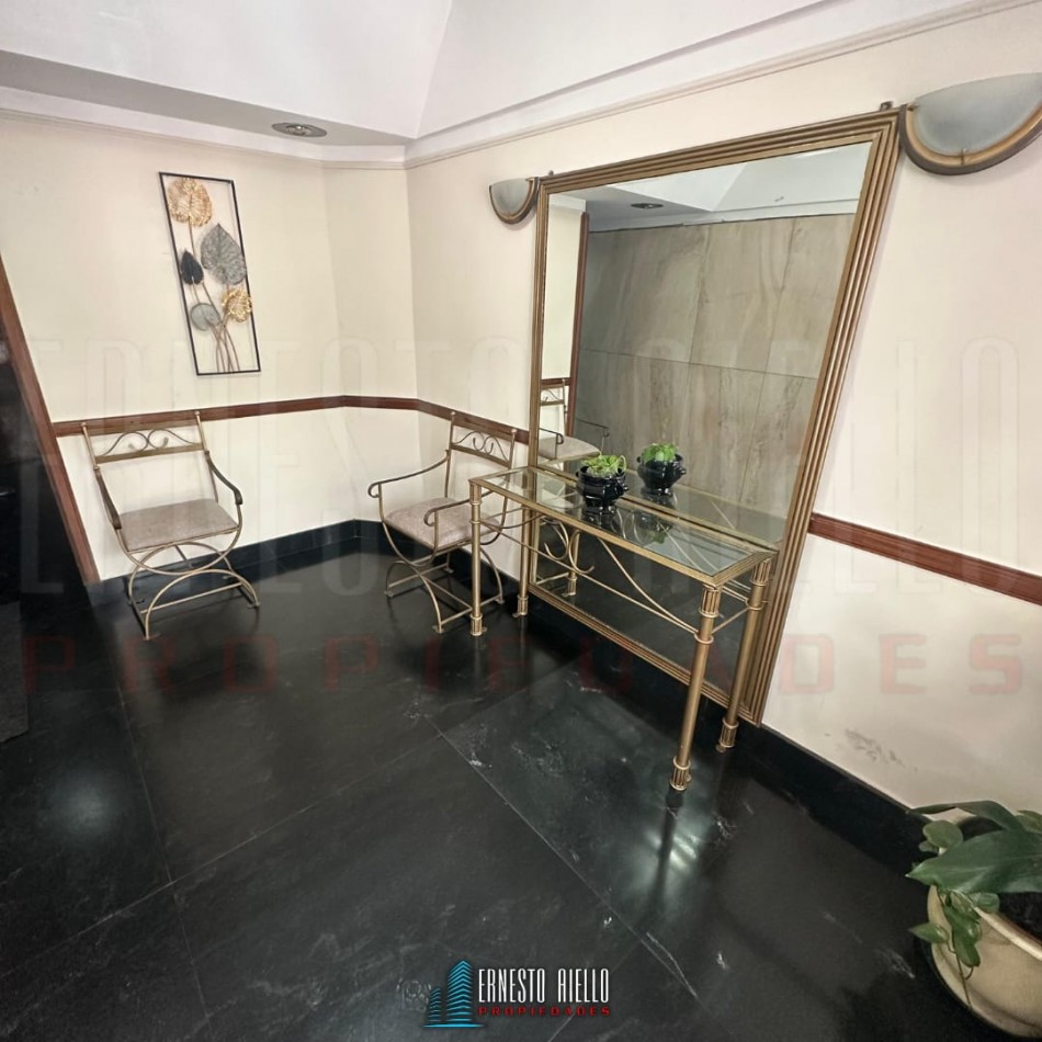 ¡RETASADO! VENTA DPTO 3 AMBIENTES CON DOBLE CIRCULACION Y BAULERA, PISO 14, QUILMES CENTRO.