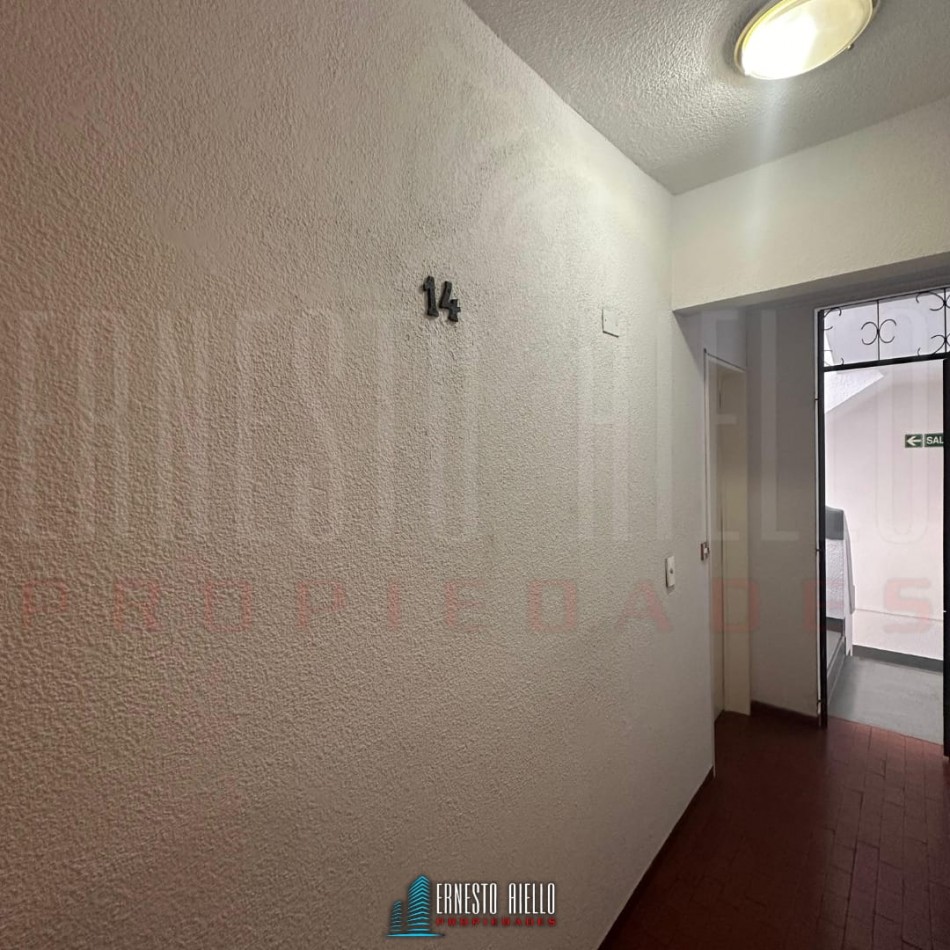¡RETASADO! VENTA DPTO 3 AMBIENTES CON DOBLE CIRCULACION Y BAULERA, PISO 14, QUILMES CENTRO.