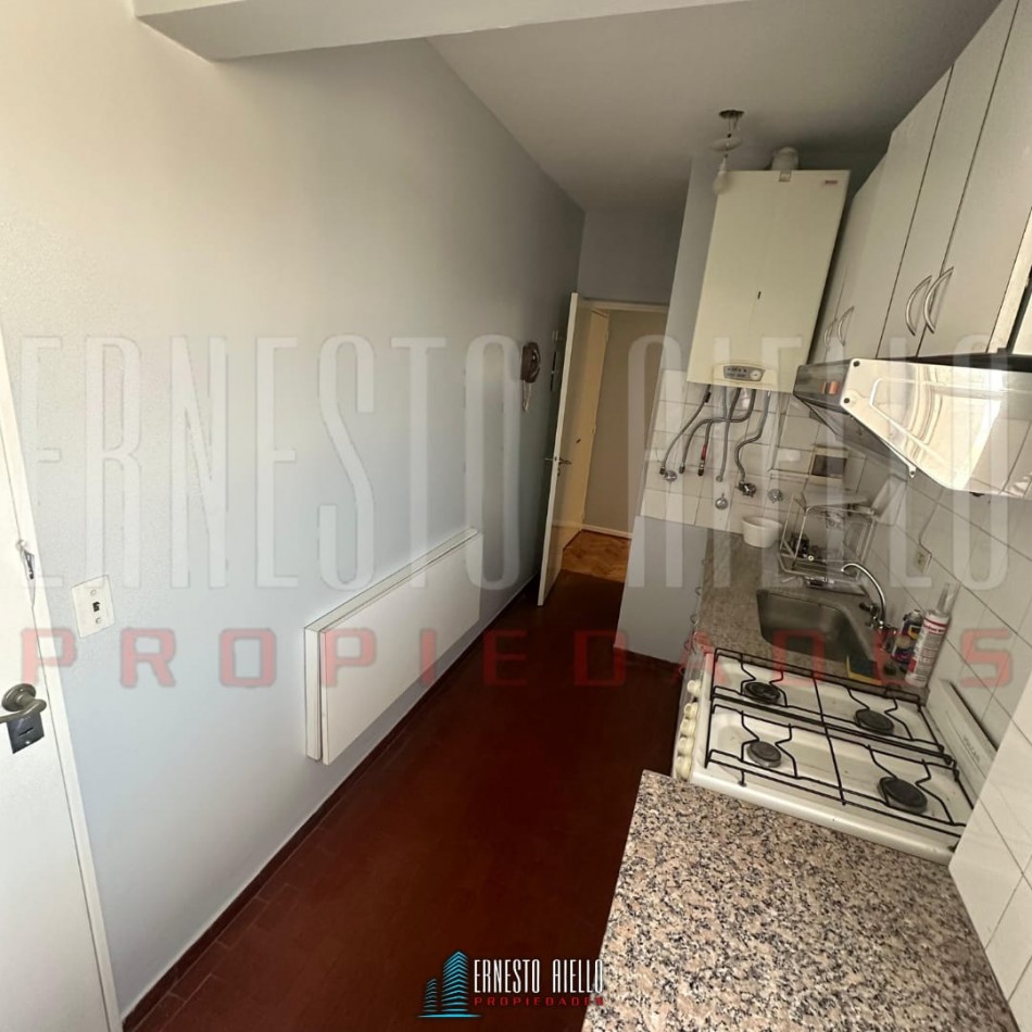 ¡RETASADO! VENTA DPTO 3 AMBIENTES CON DOBLE CIRCULACION Y BAULERA, PISO 14, QUILMES CENTRO.