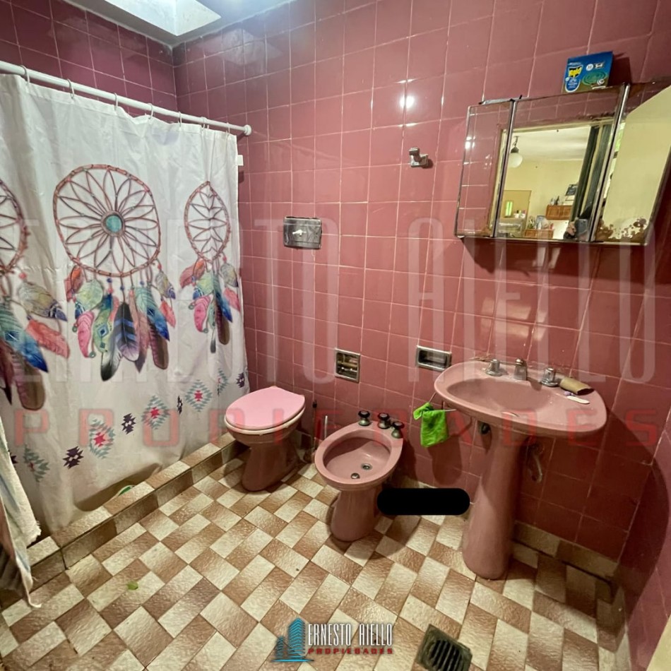 VENTA CASA 3 AMBIENTES SANTA FE AL 300 EZPELETA.