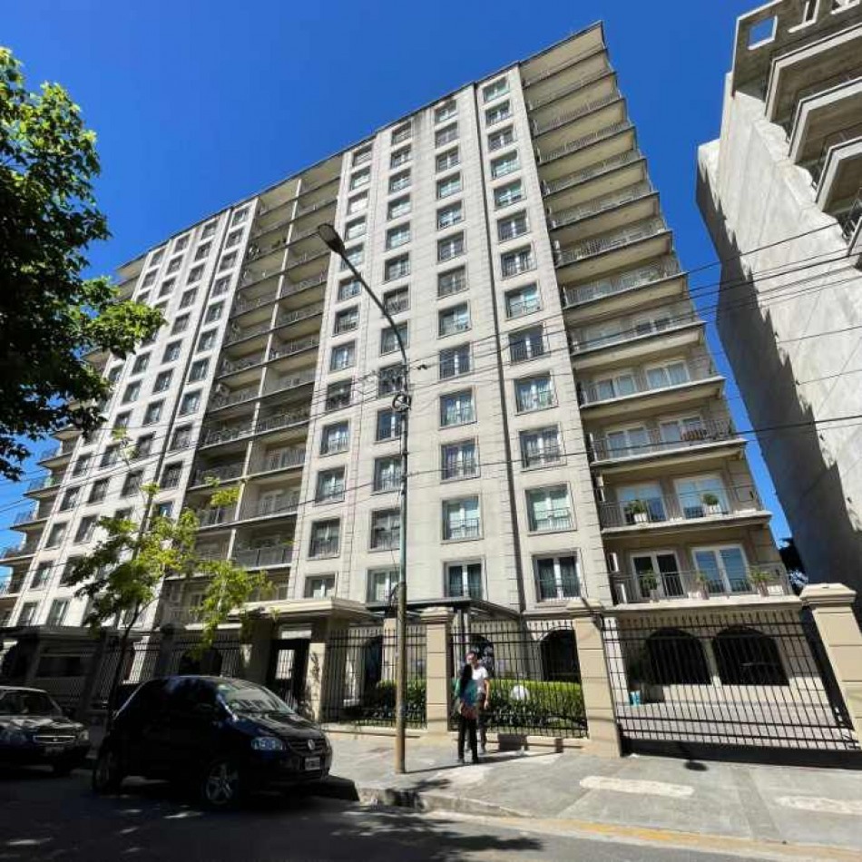 VENTA ESPECTACULAR SEMIPISO DE 4 AMBIENTES CON 2 COCHERAS Y EXCELENTES VISTAS
